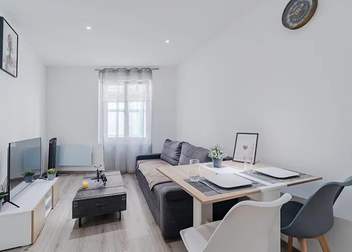 Confort - Proche Gare&centre - Futuroscope 1 *